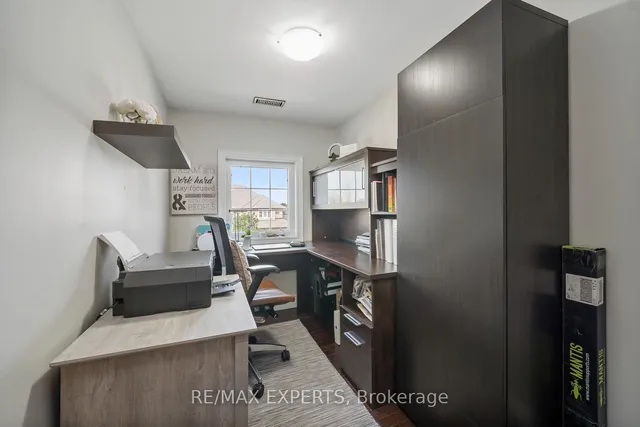 Additional image 27 of 28 Dokkum Cres