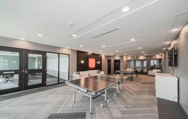 Additional image 24 of 49 East Liberty St Unit 301