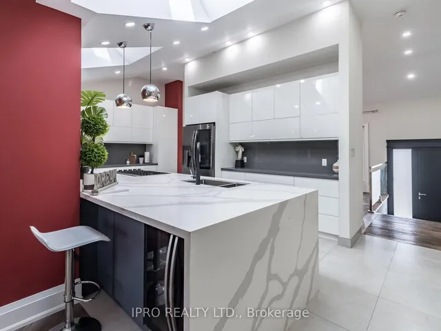 Additional image 16 of 568 DYNES Rd