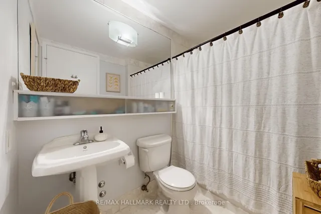 Additional image 24 of 85 Bloor St Unit 1402