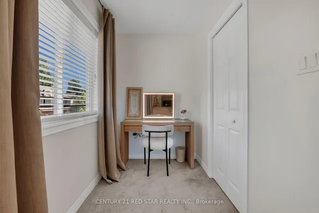 Additional image 31 of 345 Glancaster Rd Unit 19