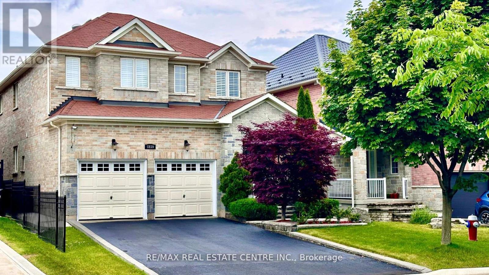 Property image for 5939 TALISMAN COURT|Mississauga (East Credit), Ontario L5M6A1