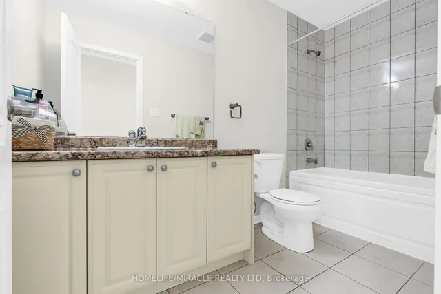 Additional image 41 of 23 Royal Coachman Way