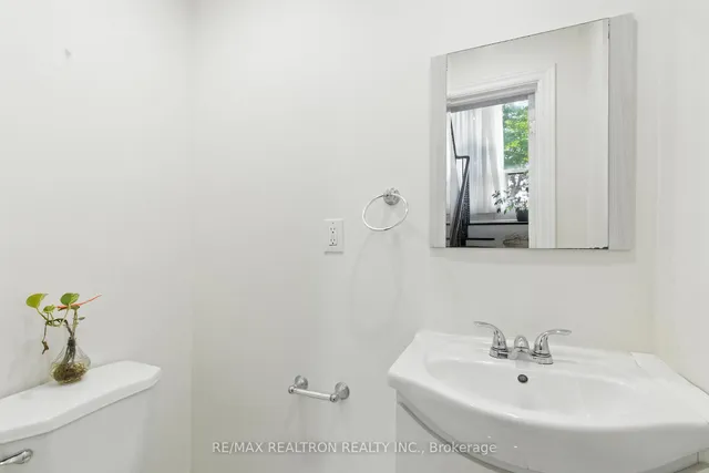 Additional image 4 of 498 Midland Ave