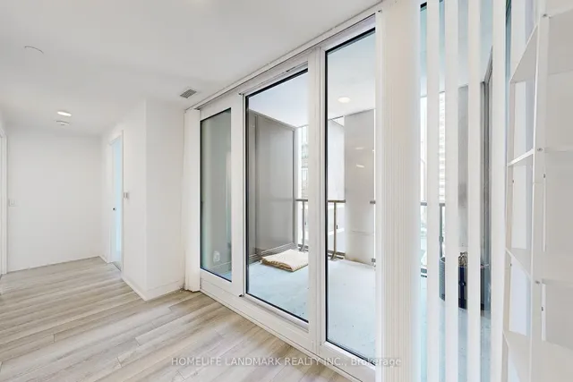 Additional image 22 of 238 Simcoe St Unit 403