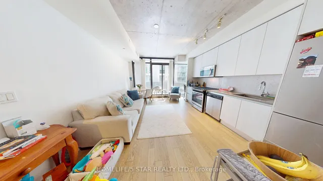 Additional image 7 of 111 Bathurst St Unit 714
