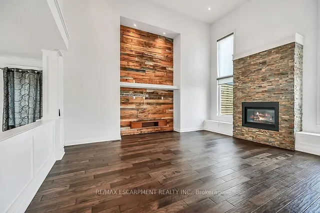 Additional image 8 of 242 Eringate Dr