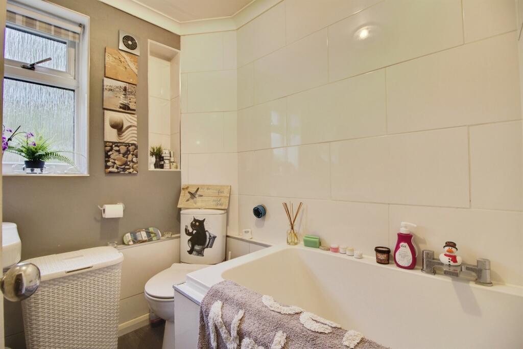 Additional image 8 of Woodhall Lane, Welwyn Garden City