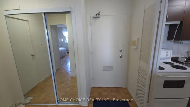 Additional image 11 of 3460 Keele St Unit 803