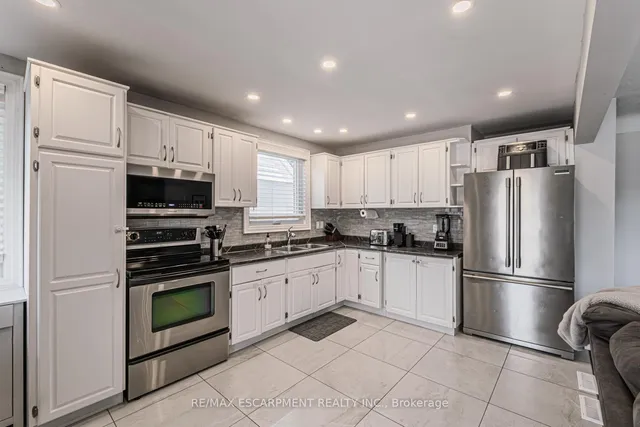 Additional image 8 of 150 Aberfoyle Ave