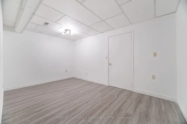 Additional image 42 of 55 Vineberg Dr