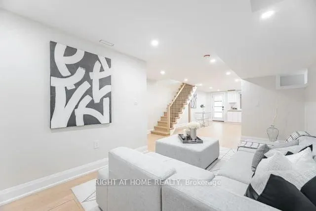 Additional image 24 of 23 Bowmore Rd