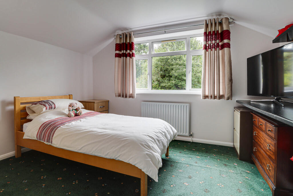 Additional image 12 of Wick Avenue, Wheathampstead, AL4