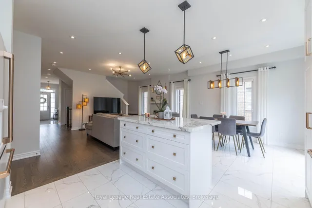 Additional image 16 of 7 Overlea Dr