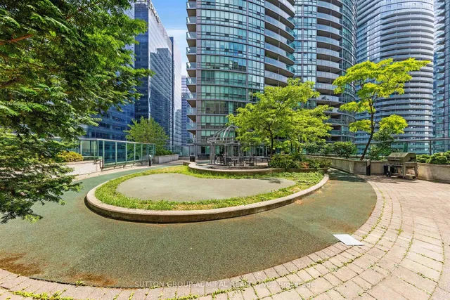 Additional image 26 of 51 Lower Simcoe St Unit 210