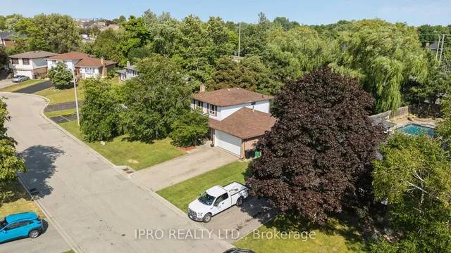 Additional image 48 of 47 Golf View Dr