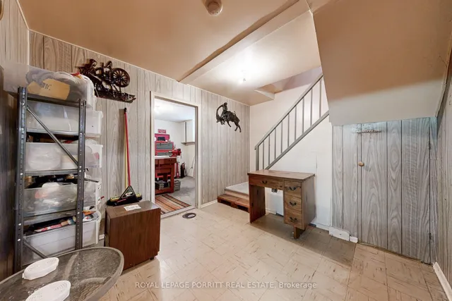 Additional image 23 of 27 Hinton Rd