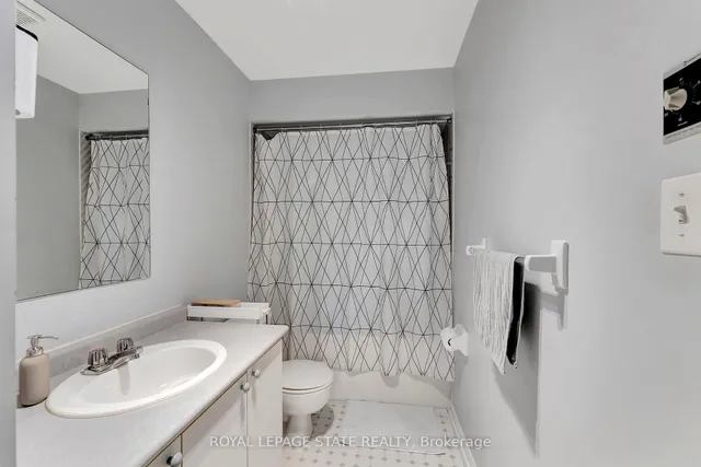Additional image 20 of 26 Moss Blvd Unit 34