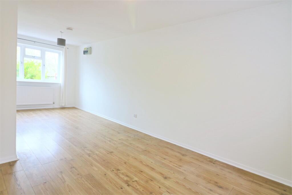 Additional image 4 of Harwood Close, Welwyn Garden City, AL8