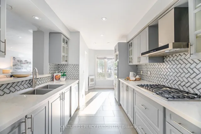 Additional image 9 of 29 Mondeo Dr