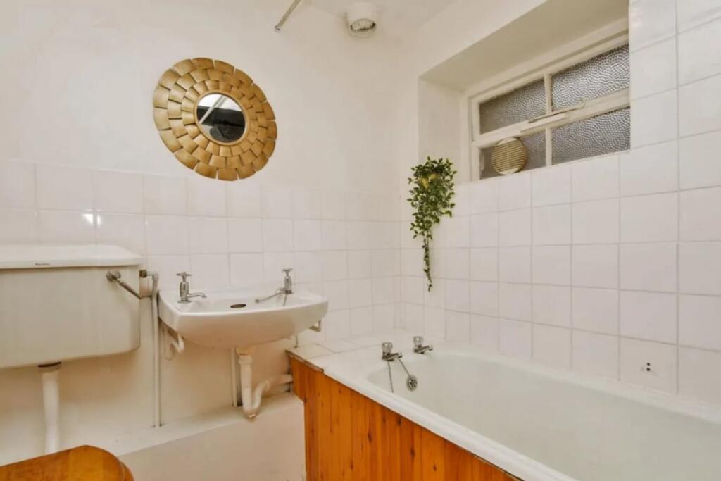 Additional image 13 of Philpotts Cottage, North Street, Bath, BA2