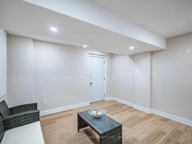 Additional image 41 of 1454 Chretien St