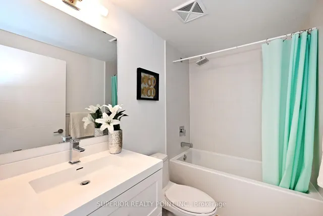 Additional image 26 of 50 Wellesley St Unit 704