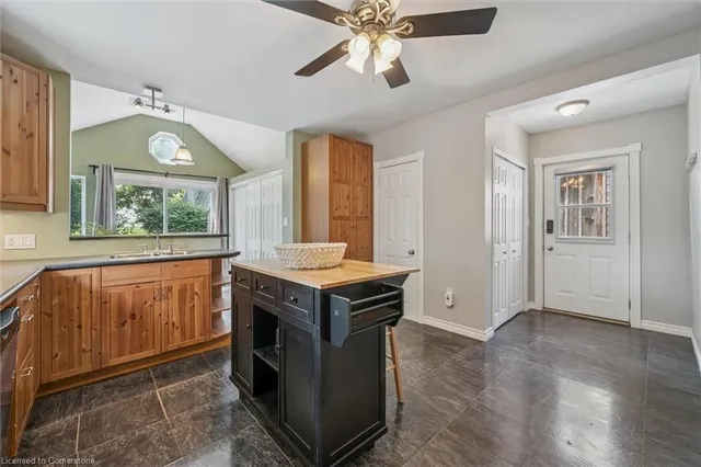 Additional image 22 of 241 8 Hwy