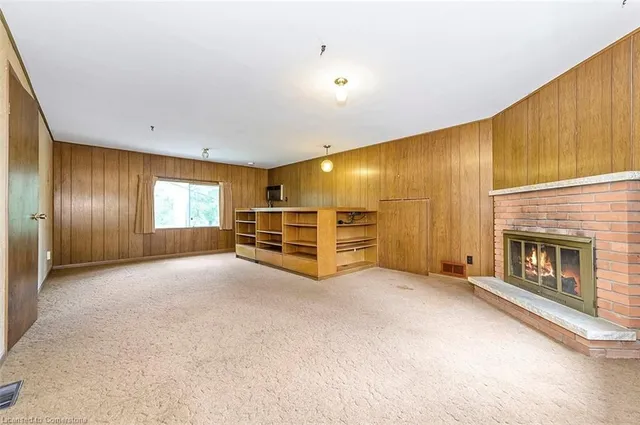 Additional image 15 of 18 Sullivan's Lane