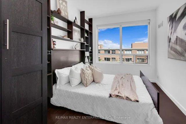 Additional image 22 of 1005 King St Unit 913