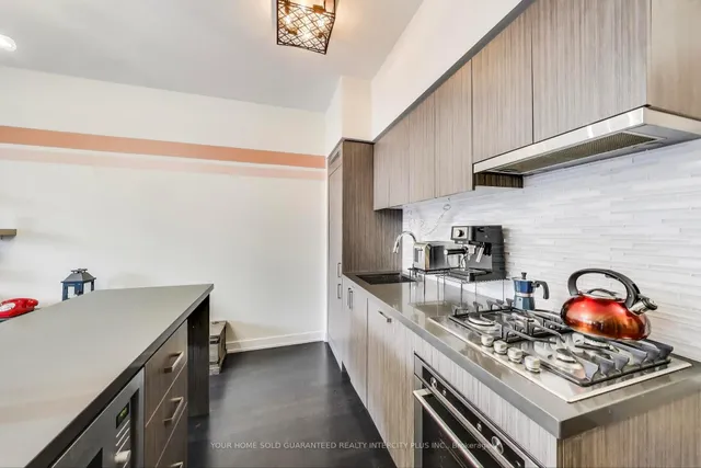 Additional image 13 of 501 St. Clair Ave Unit 325