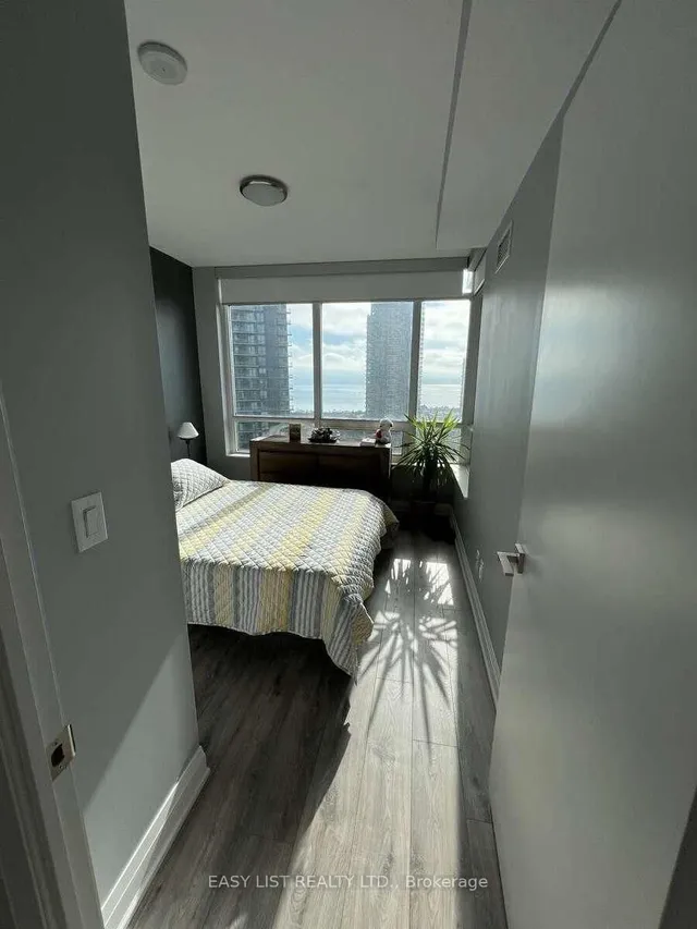 Additional image 7 of 36 Park Lawn Rd Unit 2401