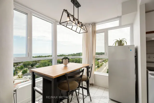 Additional image 10 of 3233 Eglinton Ave Unit 1707