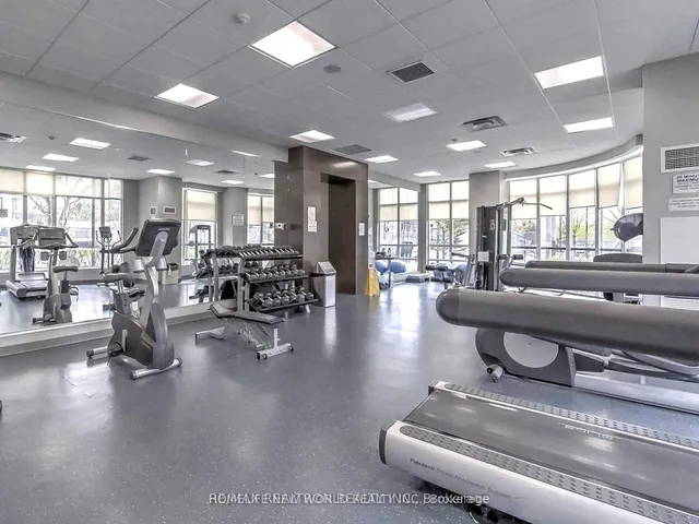 Additional image 16 of 35 Hollywood Ave Unit 619