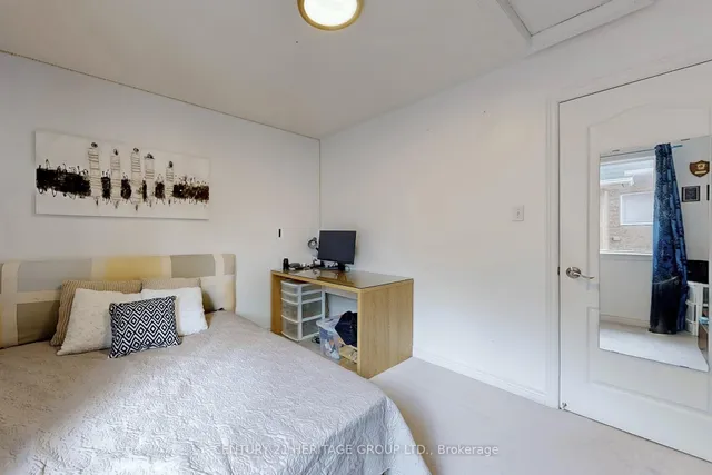 Additional image 20 of 4 Sunnyvale Gate