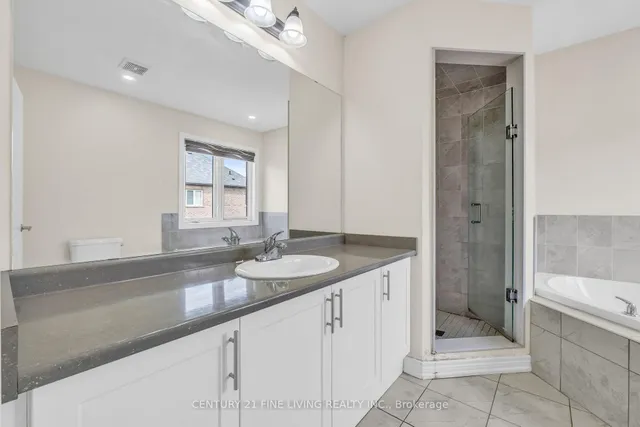 Additional image 25 of 24 Spokanne St