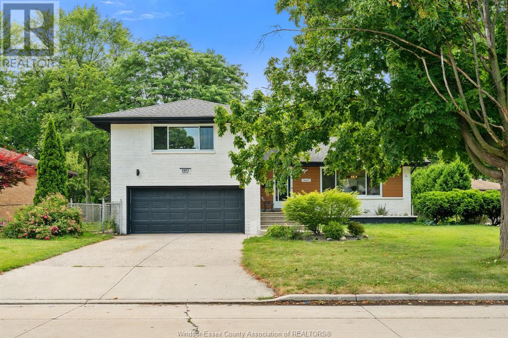 1053 VIRGINIA AVENUE|Windsor, Ontario N8S2Y6