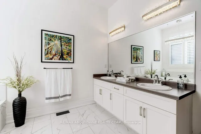 Additional image 18 of 47 Legacy Lane