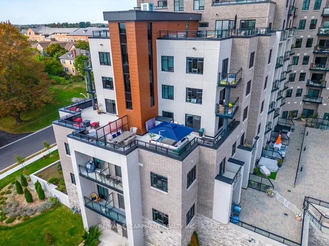 Additional image 26 of 30 Hamilton St Unit 305