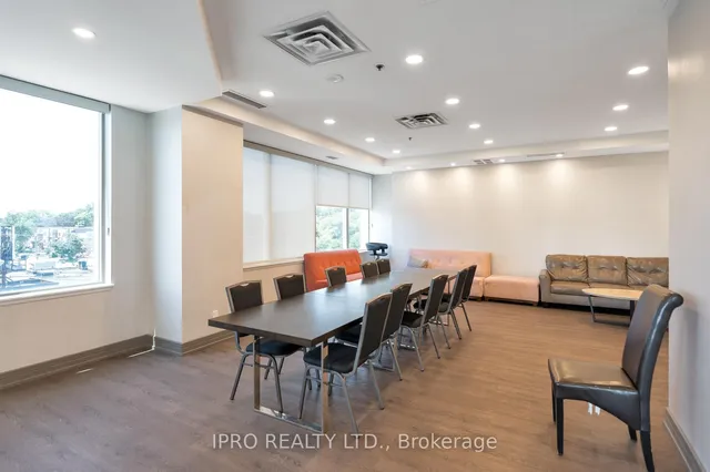 Additional image 29 of 1 Avondale Ave Unit 902