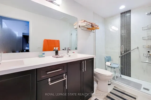 Additional image 31 of 1 Redfern Ave Unit 313