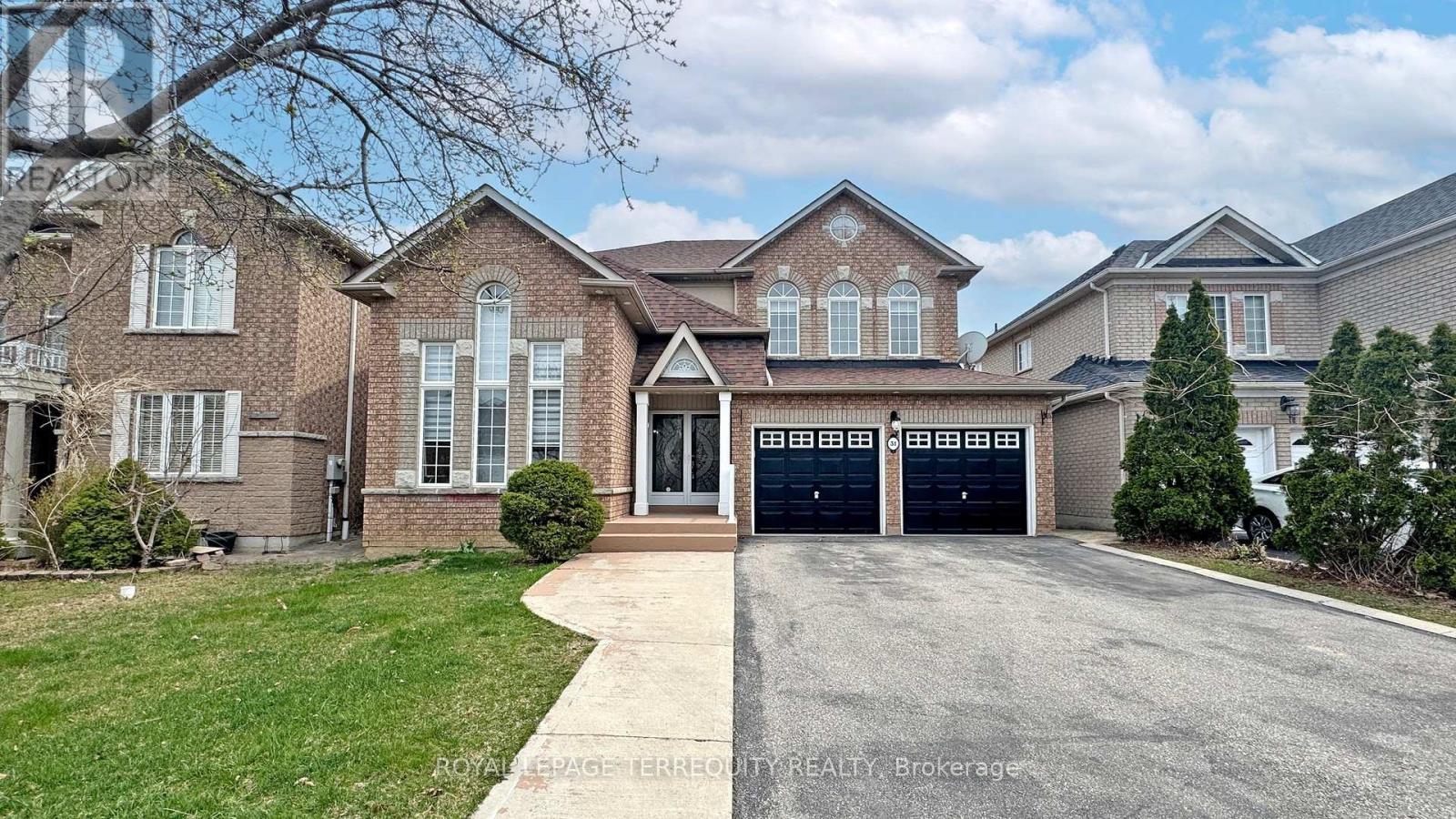 Property image for 31 CHALONE CRESCENT|Vaughan (Sonoma Heights), Ontario L4H1V6