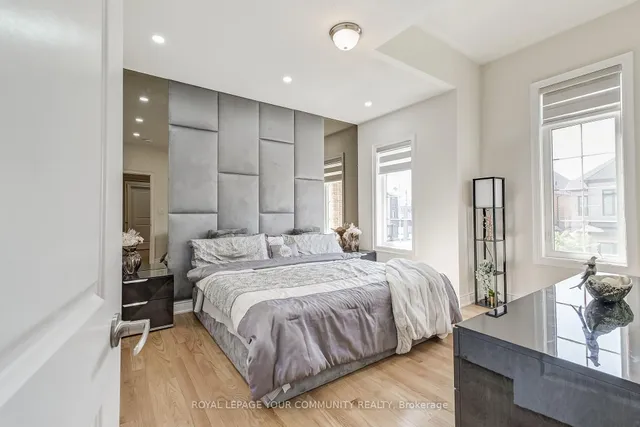 Additional image 22 of 30 Marvin Ave