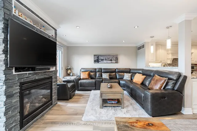 Additional image 13 of 4091 Dursley Cres