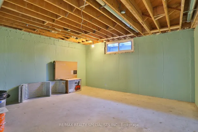 Additional image 10 of 55 Clayhall Cres