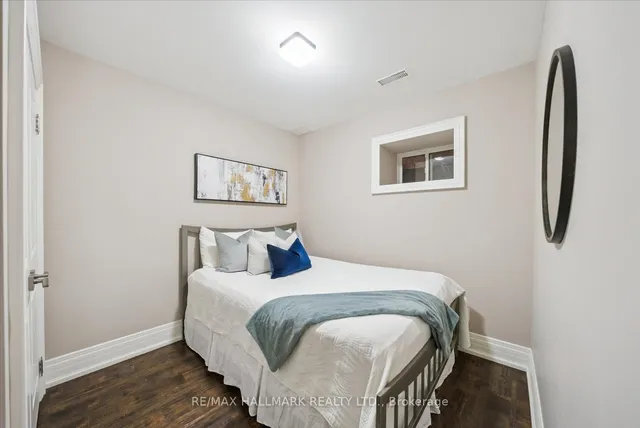 Additional image 33 of 45 Eastville Ave