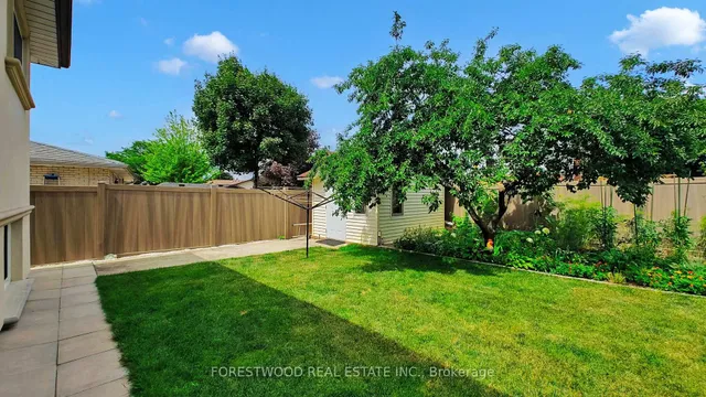 Additional image 15 of 571 Silver Creek Blvd