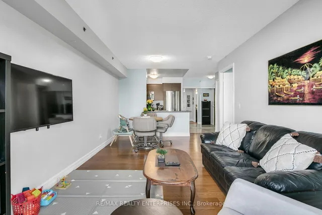 Additional image 13 of 35 Saranac Blvd Unit 411