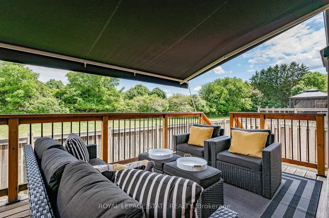 Additional image 34 of 36 Toulon Ave