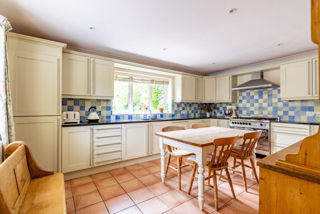 Additional image 2 of The Hill, Wheathampstead, St. Albans, Hertfordshire, AL4